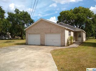 3603 Lone Tree Rd, Victoria, TX 77901