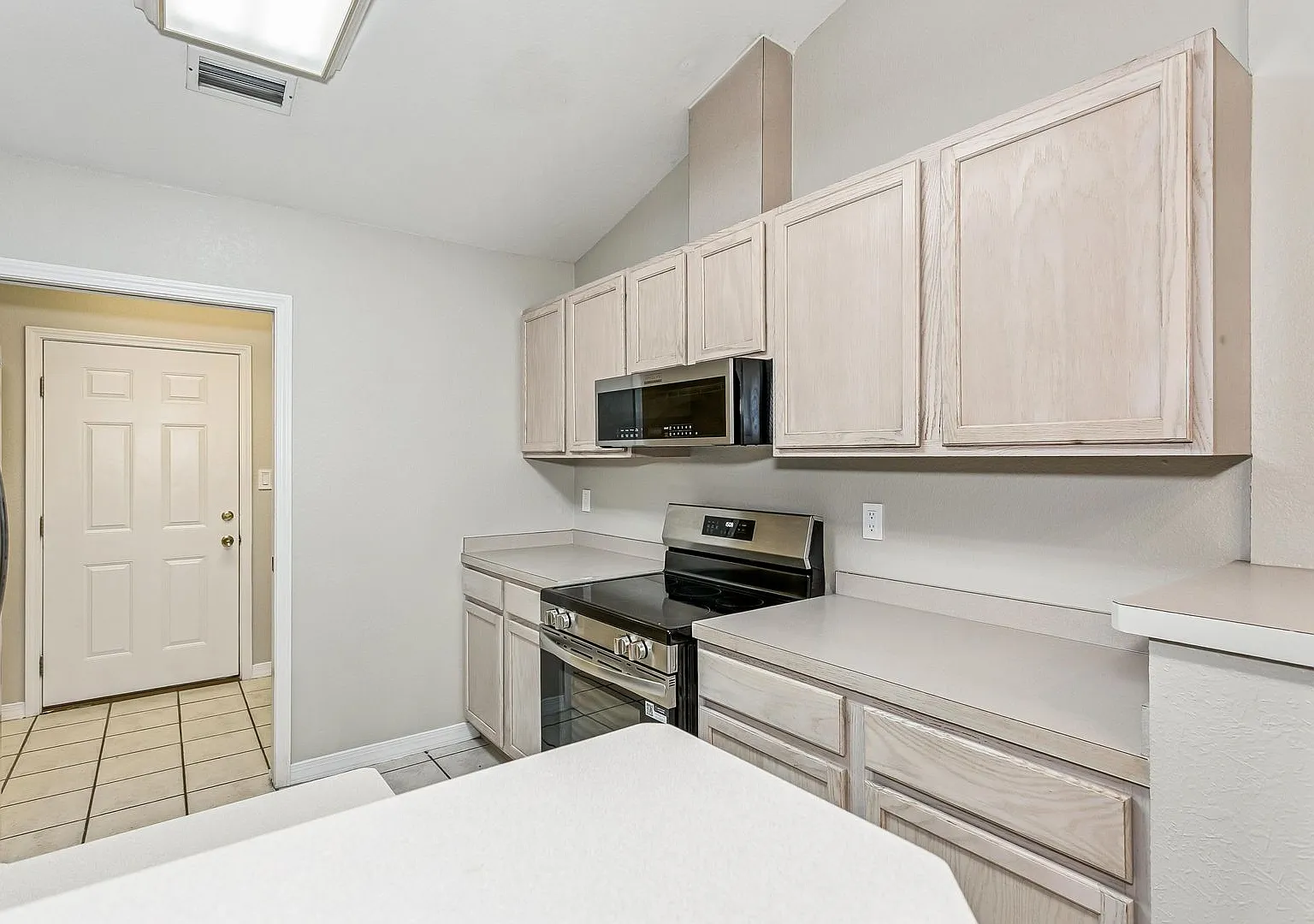 Open-Concept Living Minutes from UWF & I-10 — Photo 4