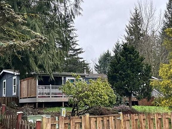 3rd image of 12914 210th Avenue Ct E