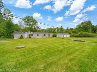 7001 Sweezy Lake Rd, Brooklyn, MI 49230