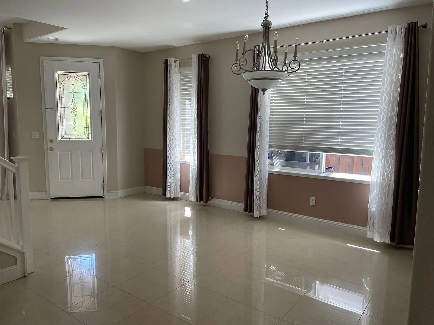 2385 Saffron Court — Photo 4