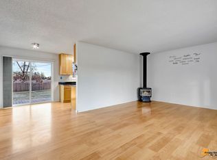 7230 Cantonment Ct, Anchorage, AK 99507