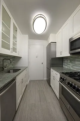 Rented by Manhattan Skyline | media 1