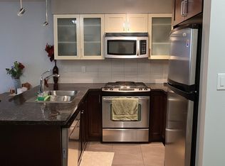 1 Renaissance Sq #506, New Westminster, BC V3M 0B6