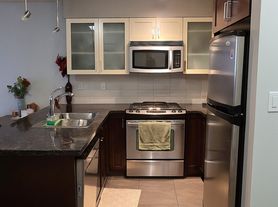 1 Renaissance Sq, New Westminster, BC