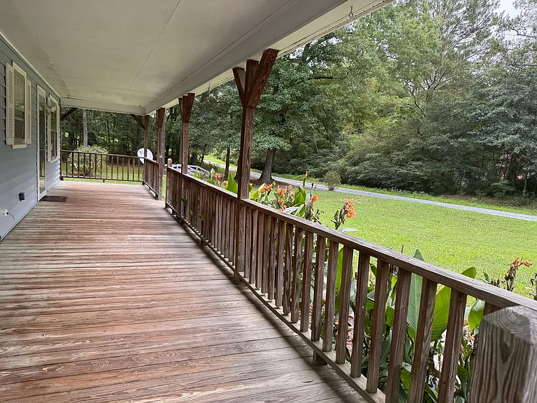 5585 Doc Hayworth Rd — Photo 2
