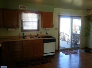 490 Windsor Dr, Bellmawr, NJ 08031