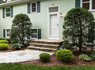 31 Hiawatha Lane Ext, Westport, CT 06880