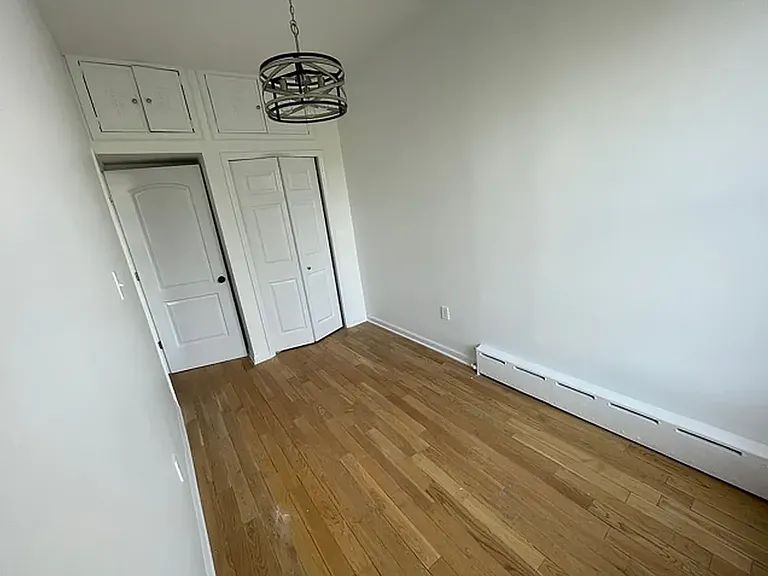 157 Green St #3R — Photo 3