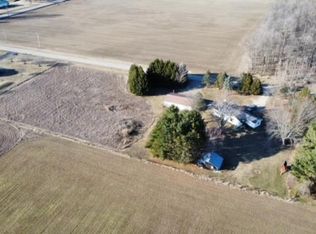 W10531 Roloff Rd, New London, WI 54961