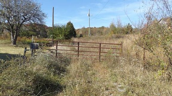 4th image of 1735 Highway 66 S