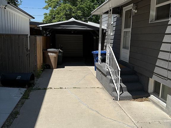 3rd image of 2262 S Hannibal St