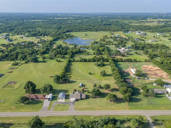 6400 E Etowah Rd, Noble, OK 73068