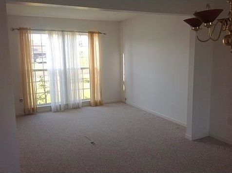 3rd image of 3544 Trails End