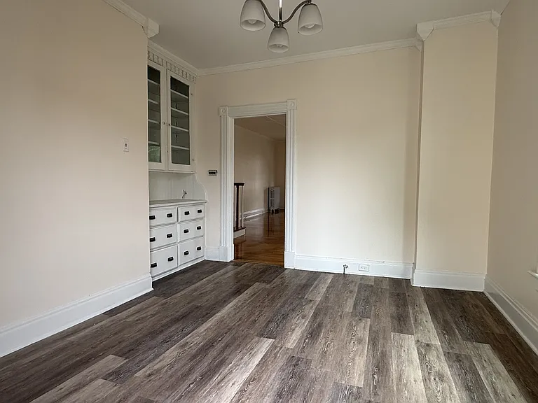 604 Park Ave — Photo 6
