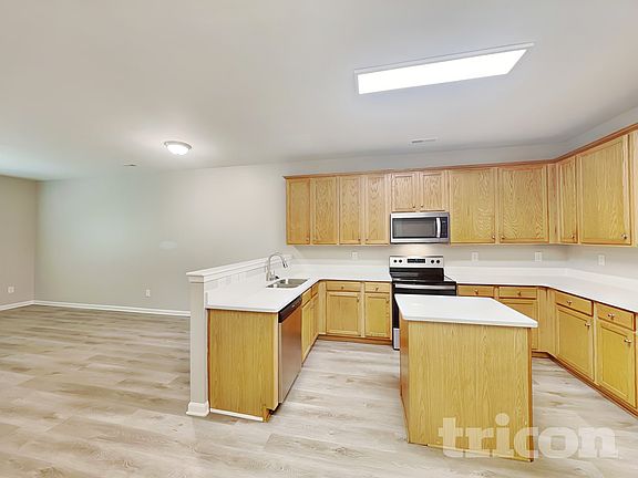 5th image of 7514 Mary Jo Helms Dr