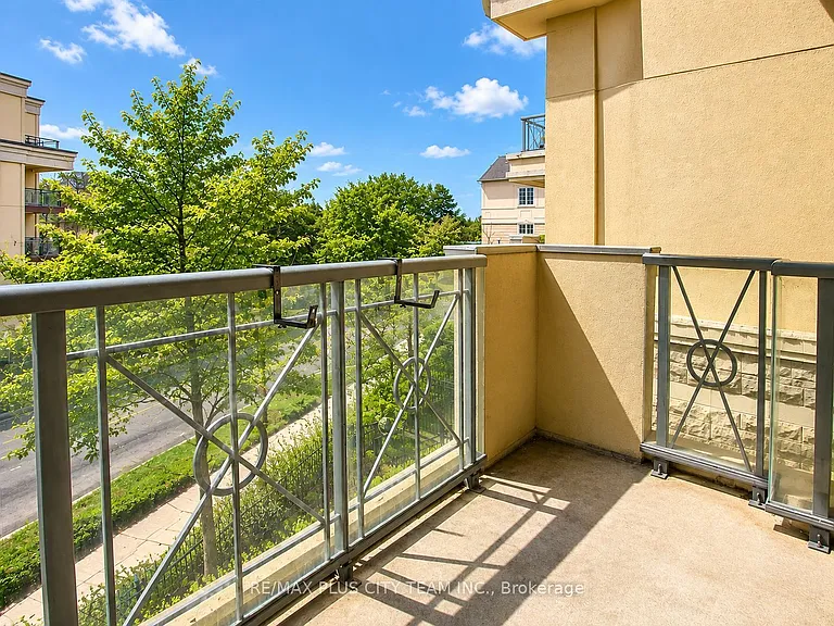 12 Rean Dr #210 — Photo 12