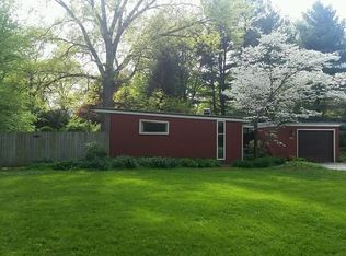 2011 Boudreau Dr, Urbana, IL