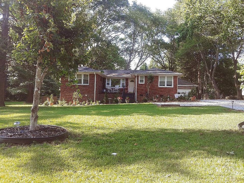 1st image of 30 Long Forest Dr