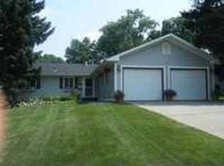 1001 Parkview Dr, Bismarck, ND 58501