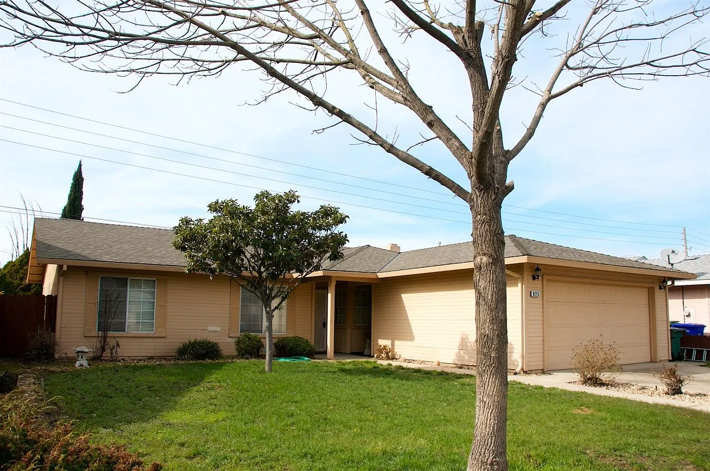 925 Chalone Dr photo 1