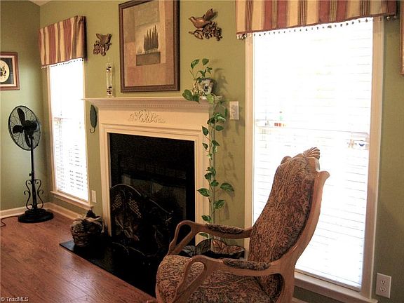 5th image of 509 Woodhollow Ct