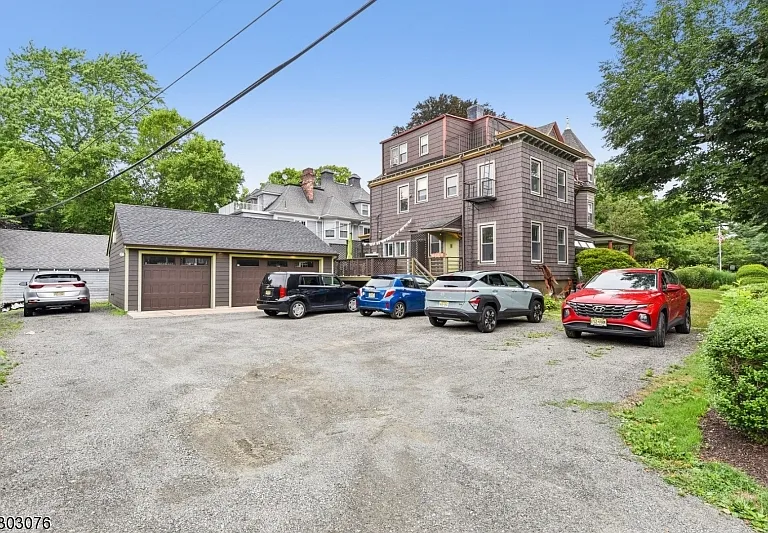 90 Midland Ave #4 — Photo 22