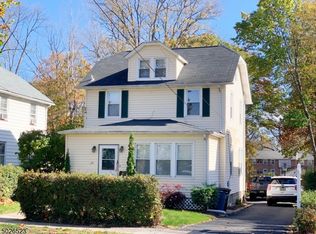 29 Baltusrol Way, Springfield, NJ 07081