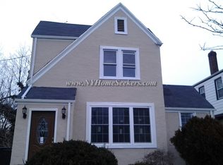 19057 111th Rd, Saint Albans, NY 11412