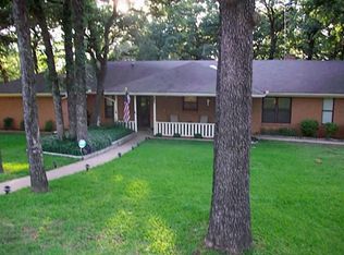 205 Shadowridge Dr, Burleson, TX 76028