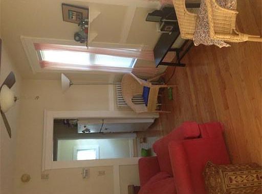 3rd image of 42 Royal St