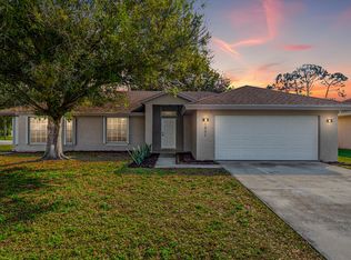 1601 SE Ridgewood St, Port Saint Lucie, FL 34952