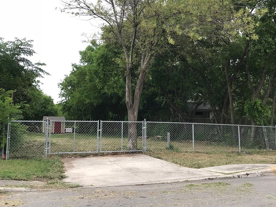 1st image of 118 Menarby Ct