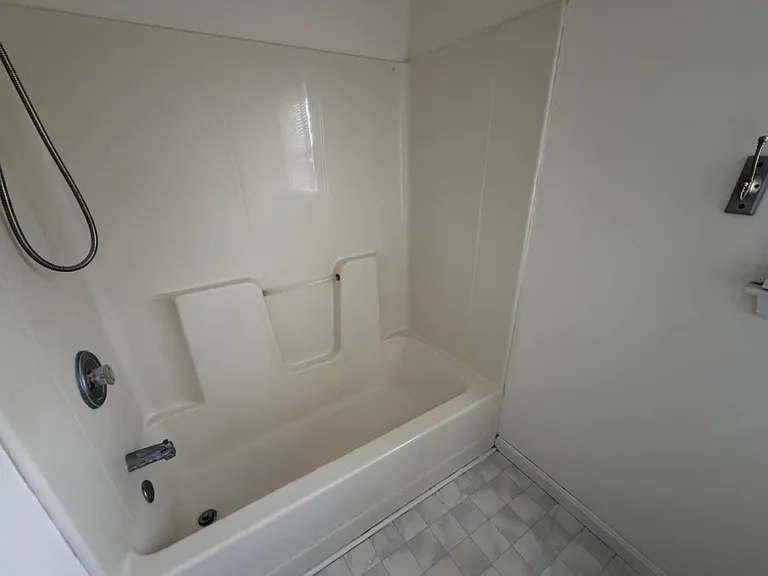 8337 Colony Cir — Photo 5