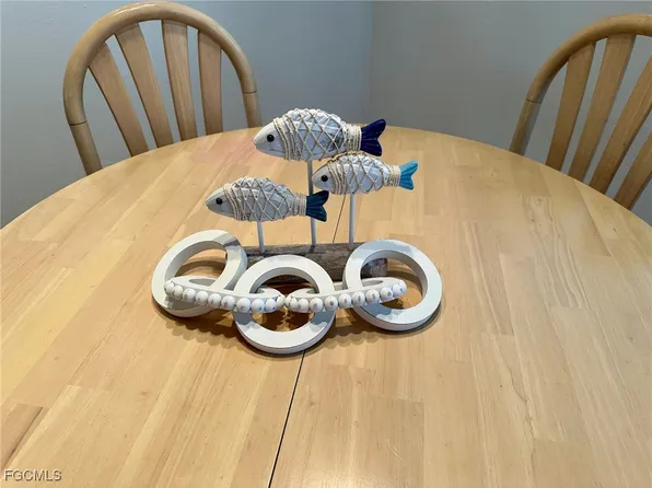 9391 Lennex Ln, Fort Myers, FL 33919