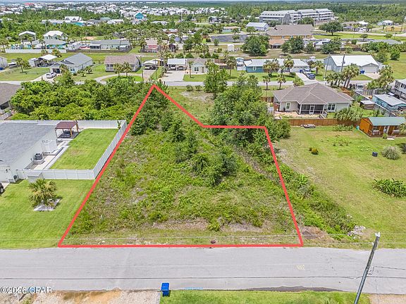 3rd image of 407 California Dr