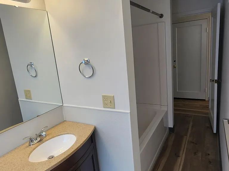10 Olive Ave #1 — Photo 8