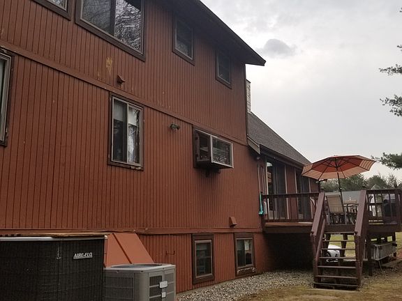 Back of house, full deck