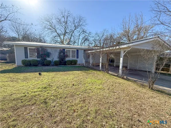 504 N Wood St, Burnet, TX 78611