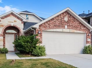 5107 Gulf Stream Ln, Bacliff, TX 77518