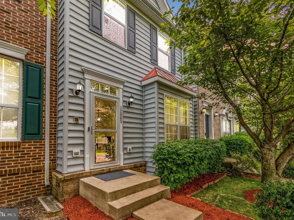 12965 Taxi Dr, Woodbridge, VA 22193