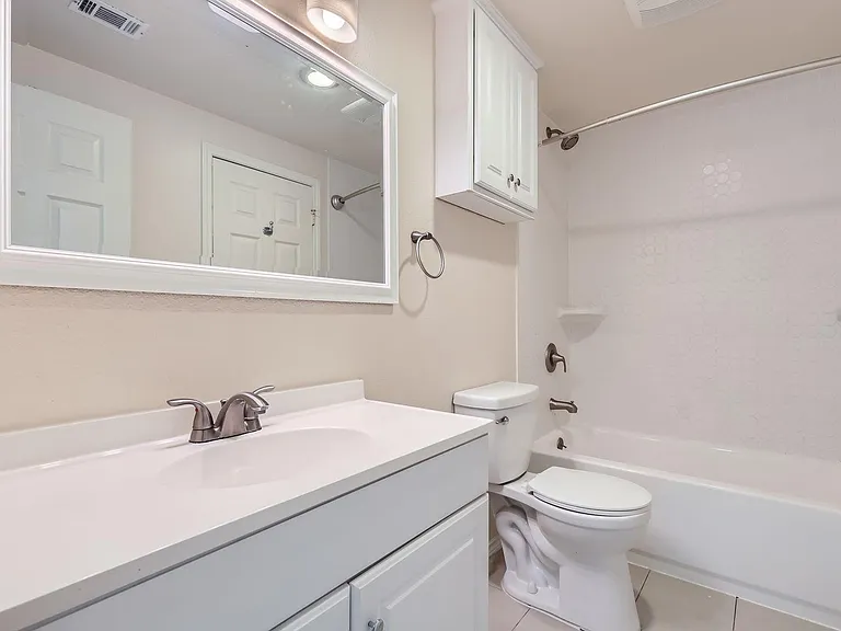 700 S 1st St #101 — Photo 13