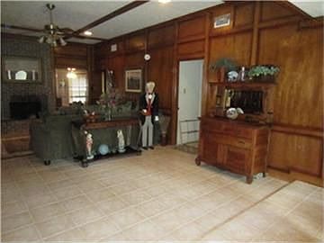 5th image of 1006 Golden Bear Ln