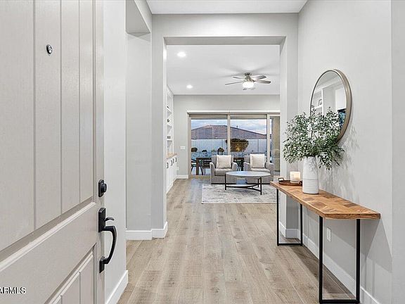 5th image of 3011 E DALEY Lane