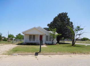 700 E 13th St, Big Spring, TX 79720