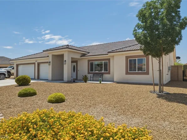 4951 E Parkwood Dr, Pahrump, NV 89061
