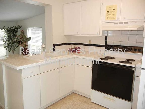 5th image of 18043 Constitution Cir