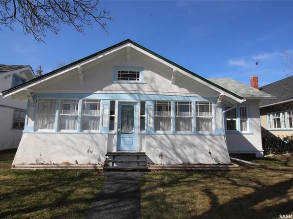 671 2nd STREET E, Shaunavon, SK S0N 2M0