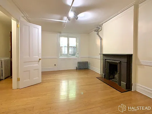 Rented by Brown Harris Stevens | media 27