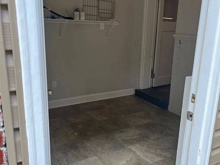 111 W Unaka Ave — Photo 17